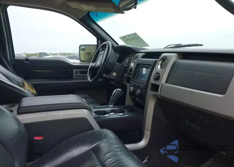 2010 Ford F-150 Xl/Xlt z USA, uszkodzony, nr VIN 1FTEW1C89AKB85800